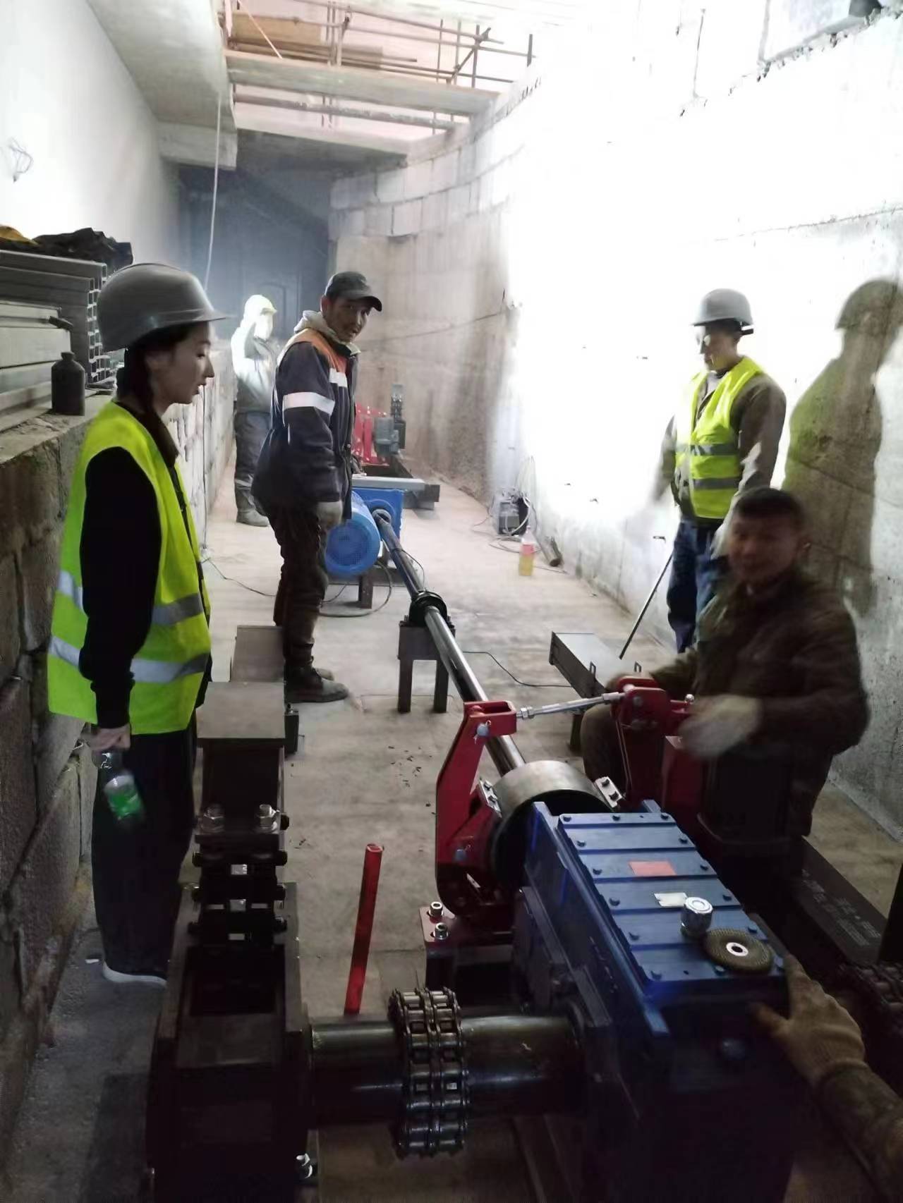 蒙古國(guó) 肯特會(huì)議中心劇院 舞臺(tái)機(jī)械、燈光、音響、LED屏項(xiàng)目已順利交付使用